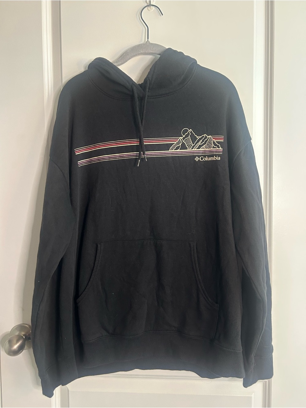 Columbia Black Hooded Sweatshirt with Striped Mountain Graphic